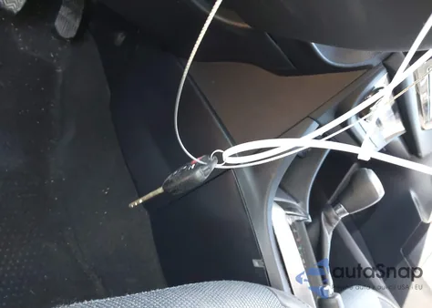 2015 Toyota Corolla S Plus z USA, uszkodzony, nr VIN 2T1BURHE0FC405338